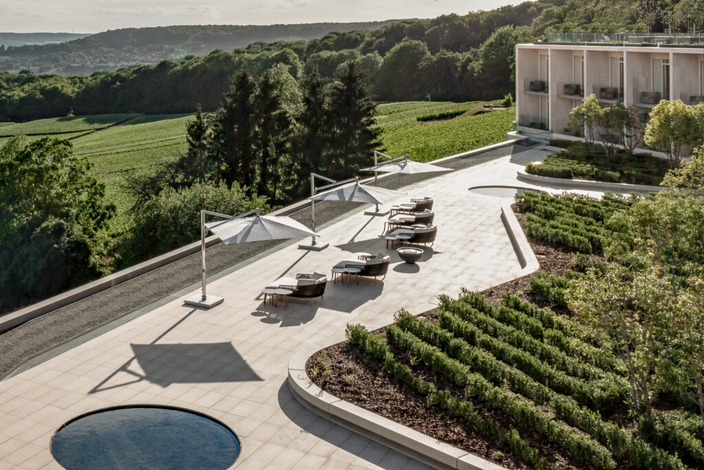 Royal Champagne, le premier Palace du Grand Est 29 External Summer View 4