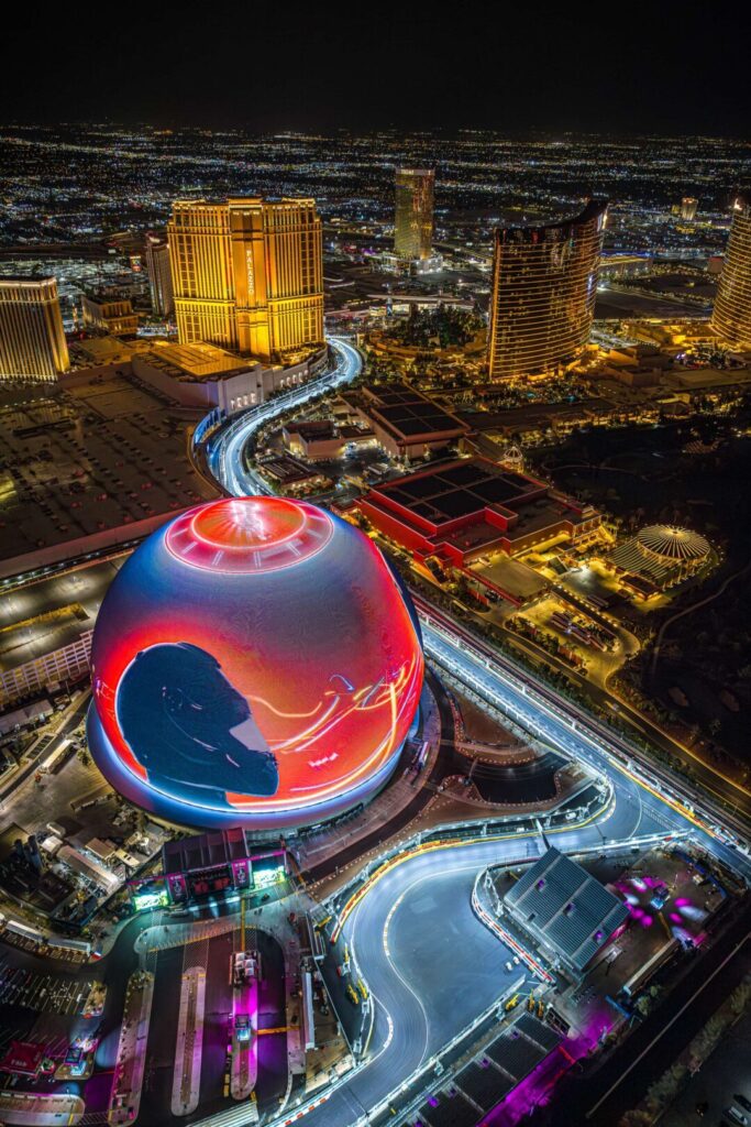 Pourquoi la Formule 1 mise sur Las Vegas jusqu’en 2037 47 F12023 1116 124648 6534 ALIVECOVERAGE Enhanced NR 1 e1767916651403