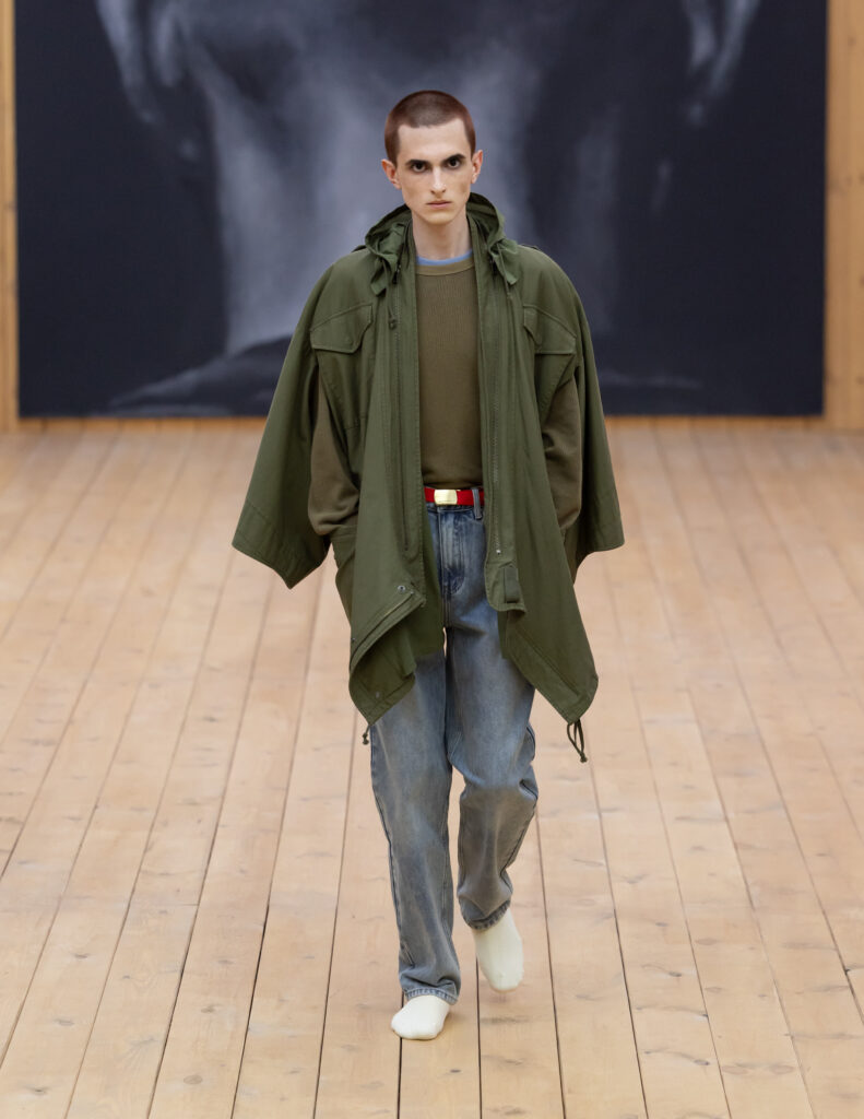 Gosha Rubchinskiy Summer 2027: “Forum,” or Fashion as a Tool of Anthropology 49 Gosha Rubchinskiy Summer2027 Look015
