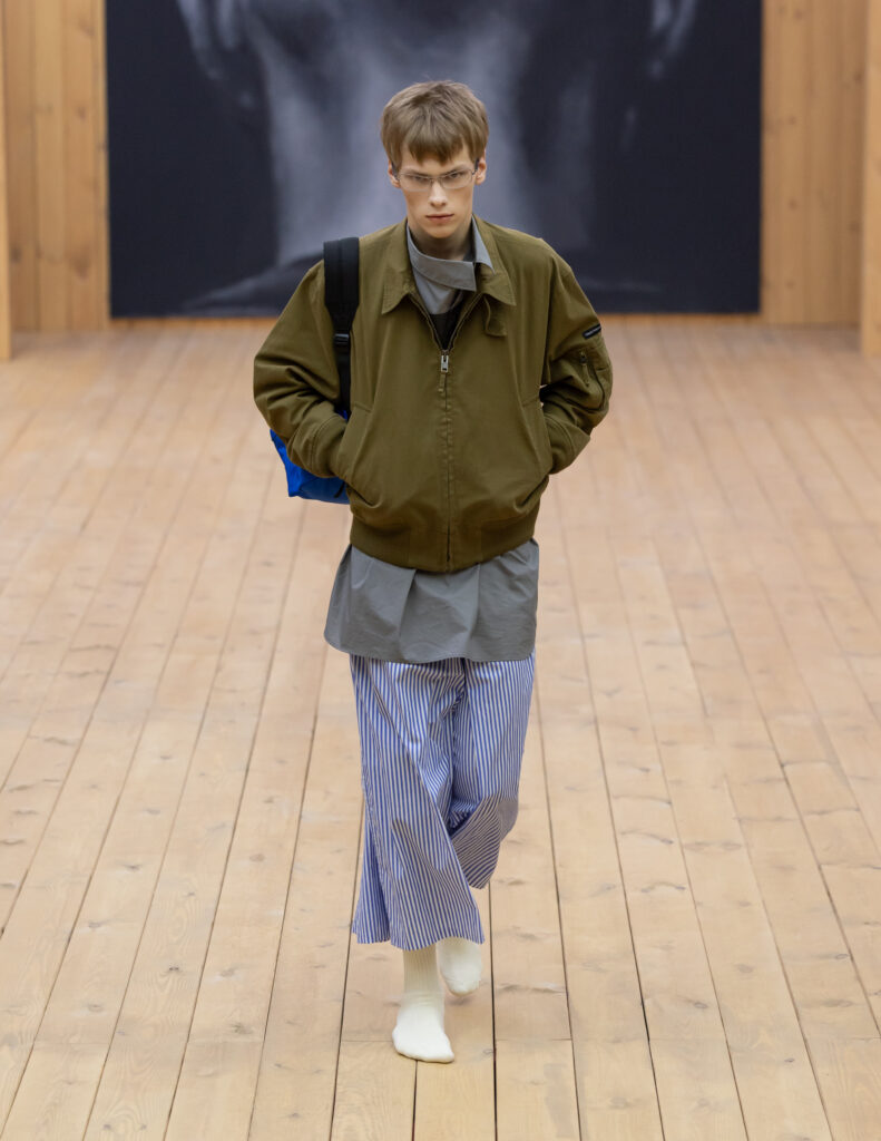 Gosha Rubchinskiy Summer 2027: “Forum,” or Fashion as a Tool of Anthropology 60 Gosha Rubchinskiy Summer2027 Look023