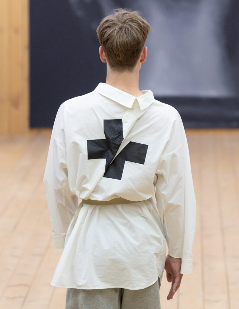 Gosha Rubchinskiy Summer 2027: “Forum,” or Fashion as a Tool of Anthropology 78 Gosha Rubchinskiy Summer2027 Look035 detail
