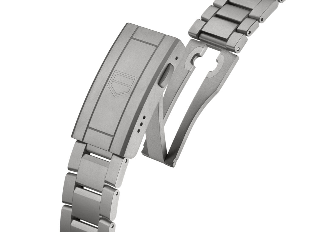TAG Heuer Aquaracer, le solaire au service de l’aventure 92 High Quality JPG WBP1184.BF0008 BUCKLE