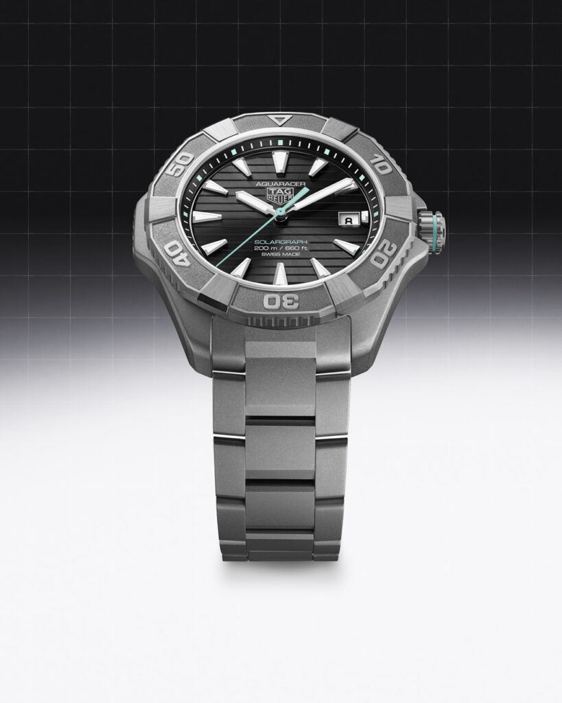 TAG Heuer Aquaracer, le solaire au service de l’aventure 95 High Quality JPG WBP1184.BF0008 MUSHROOM BACKGROUND 4 5