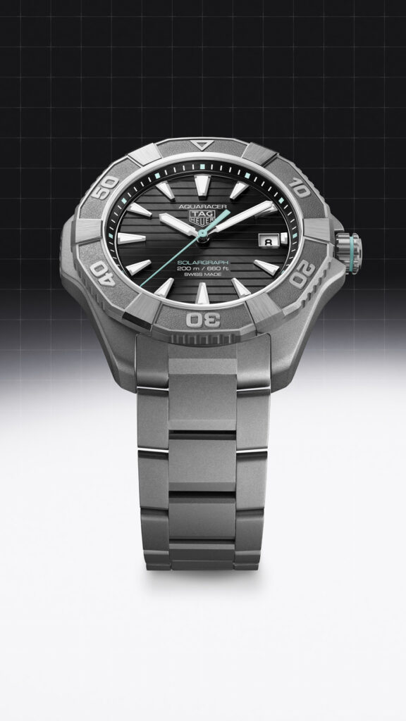 TAG Heuer Aquaracer, le solaire au service de l’aventure 96 High Quality JPG WBP1184.BF0008 MUSHROOM BACKGROUND 9 16