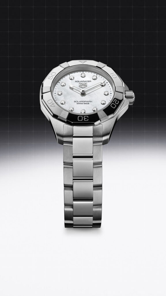 TAG Heuer Aquaracer, le solaire au service de l’aventure 45 High Quality JPG WBP141H.BA0049 MUSHROOM BACKGROUND 9 16