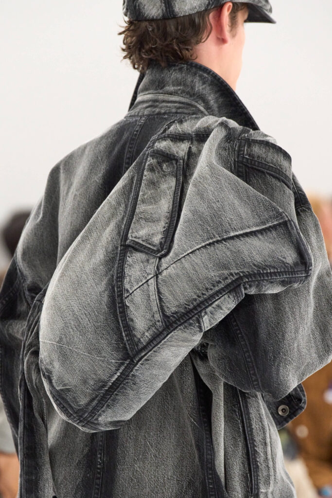 In Praise of Bamboo Shadows : Issey Miyake Men et le vêtement comme philosophie 48 IM MEN DETAILS LOOK 03 2X3 1