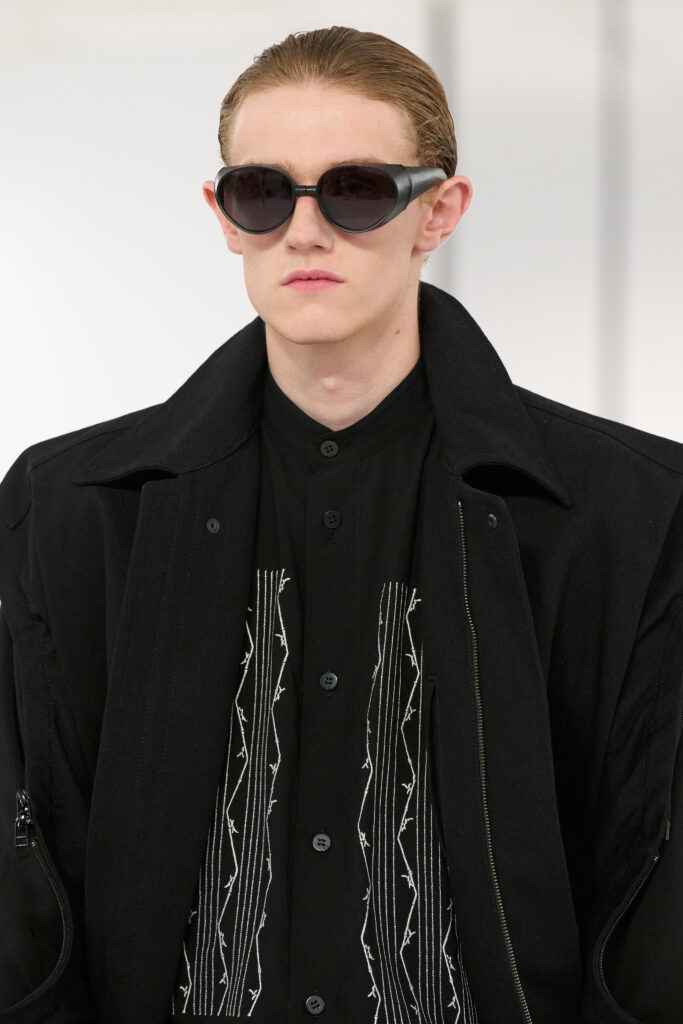 In Praise of Bamboo Shadows : Issey Miyake Men et le vêtement comme philosophie 25 IM MEN DETAILS LOOK 14 2X3