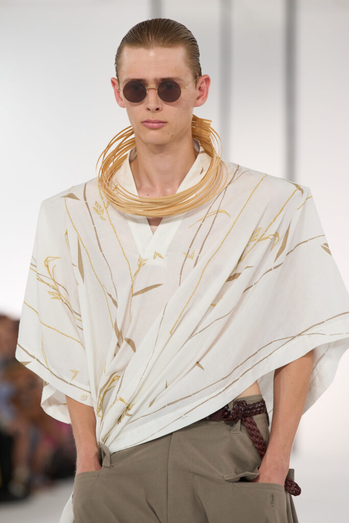 In Praise of Bamboo Shadows : Issey Miyake Men et le vêtement comme philosophie 44 IM MEN DETAILS LOOK 23 2X3 1