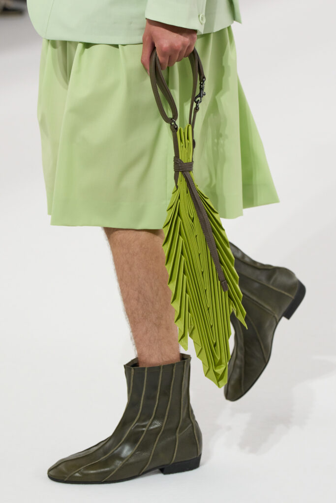In Praise of Bamboo Shadows : Issey Miyake Men et le vêtement comme philosophie 52 IM MEN DETAILS LOOK 26 2X3 1