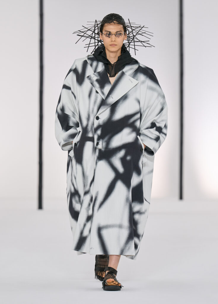 In Praise of Bamboo Shadows : Issey Miyake Men et le vêtement comme philosophie 75 IM MEN LOOKS 01 1240x1728px