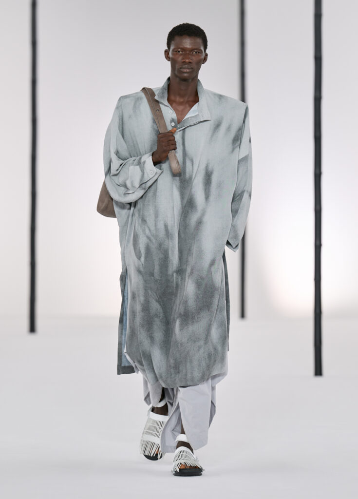 In Praise of Bamboo Shadows : Issey Miyake Men et le vêtement comme philosophie 82 IM MEN LOOKS 02 1240x1728px