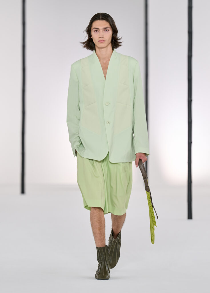 In Praise of Bamboo Shadows : Issey Miyake Men et le vêtement comme philosophie 80 IM MEN LOOKS 26 1240x1728px