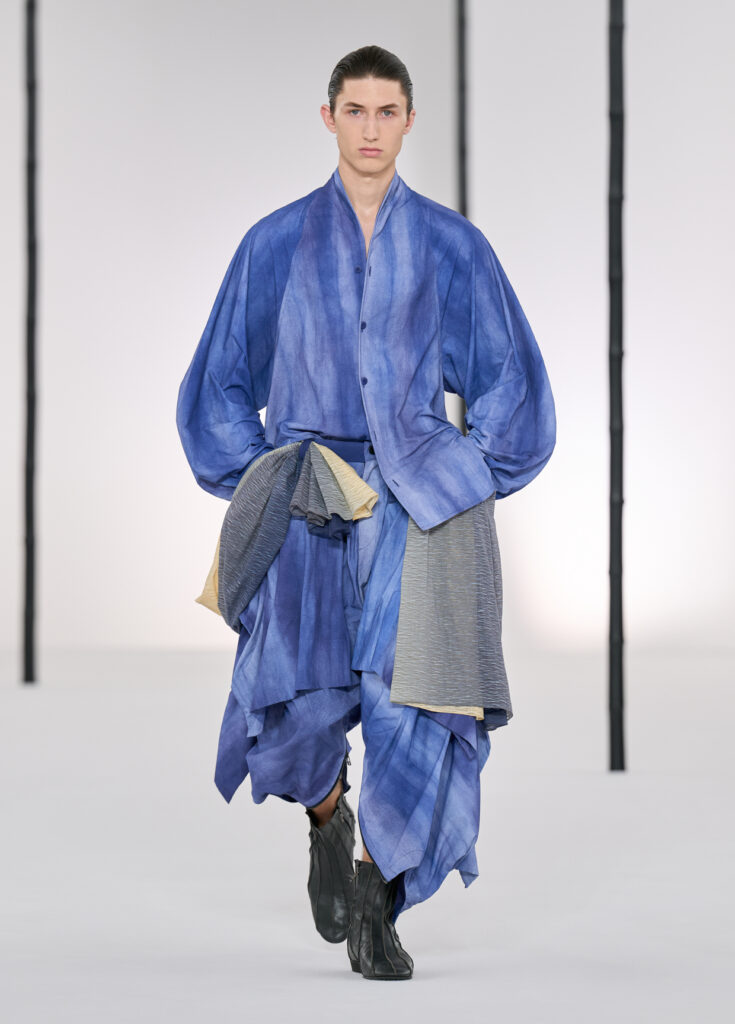 In Praise of Bamboo Shadows : Issey Miyake Men et le vêtement comme philosophie 76 IM MEN LOOKS 33 1240x1728px