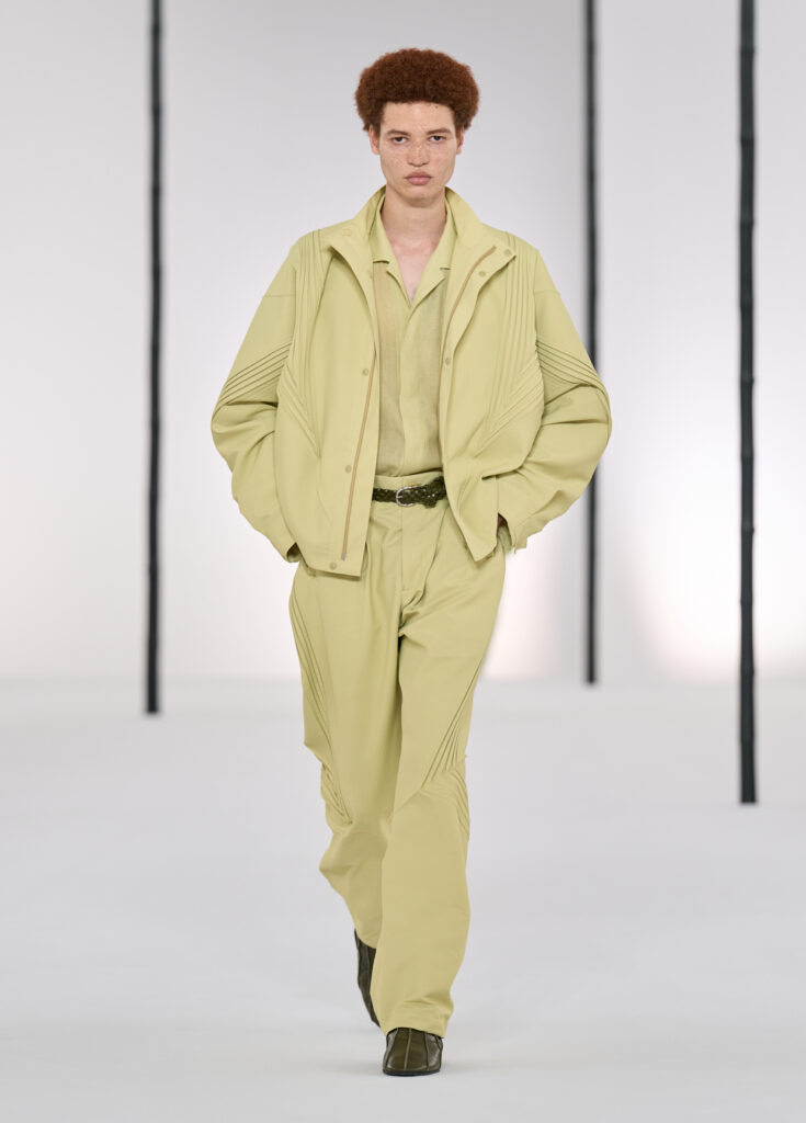 In Praise of Bamboo Shadows : Issey Miyake Men et le vêtement comme philosophie 69 IM MEN LOOKS 34 1240x1728px