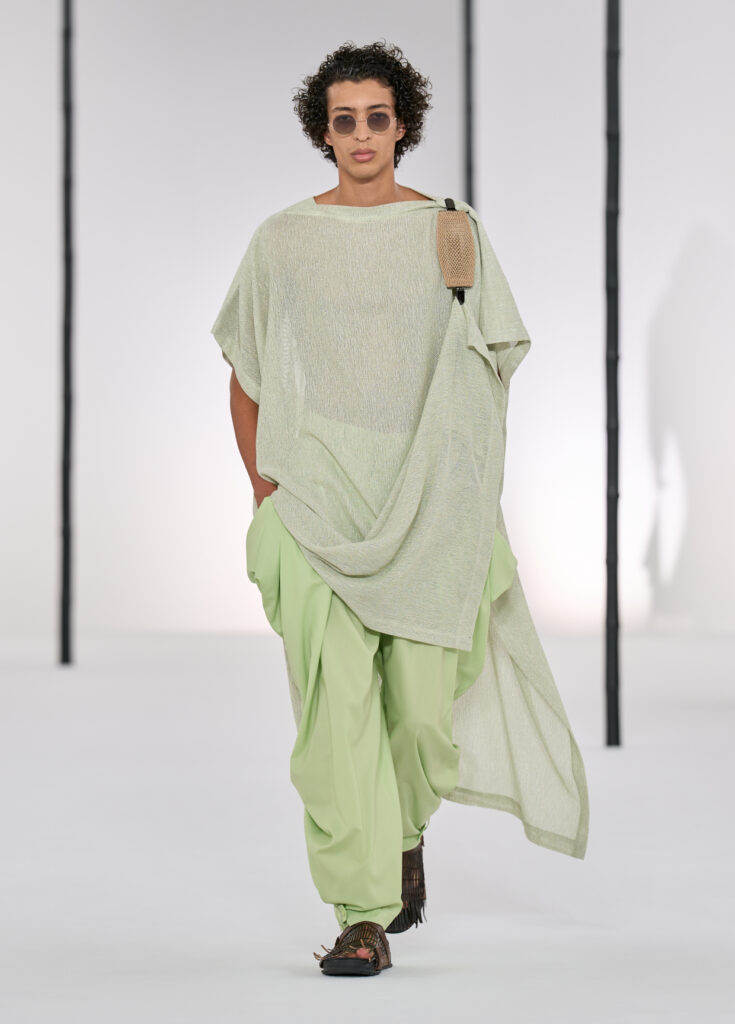 In Praise of Bamboo Shadows : Issey Miyake Men et le vêtement comme philosophie 86 IM MEN LOOKS 35 1240x1728px