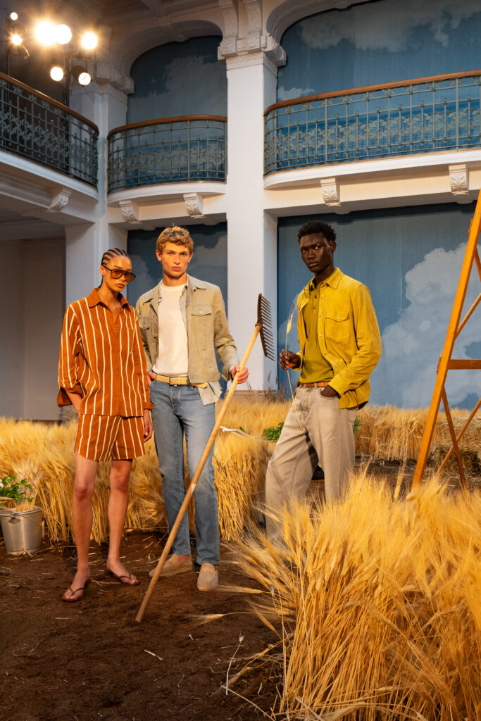 Le denim face à la moisson italienne 51 JACOB COHEN SS27 COLLECTION 238