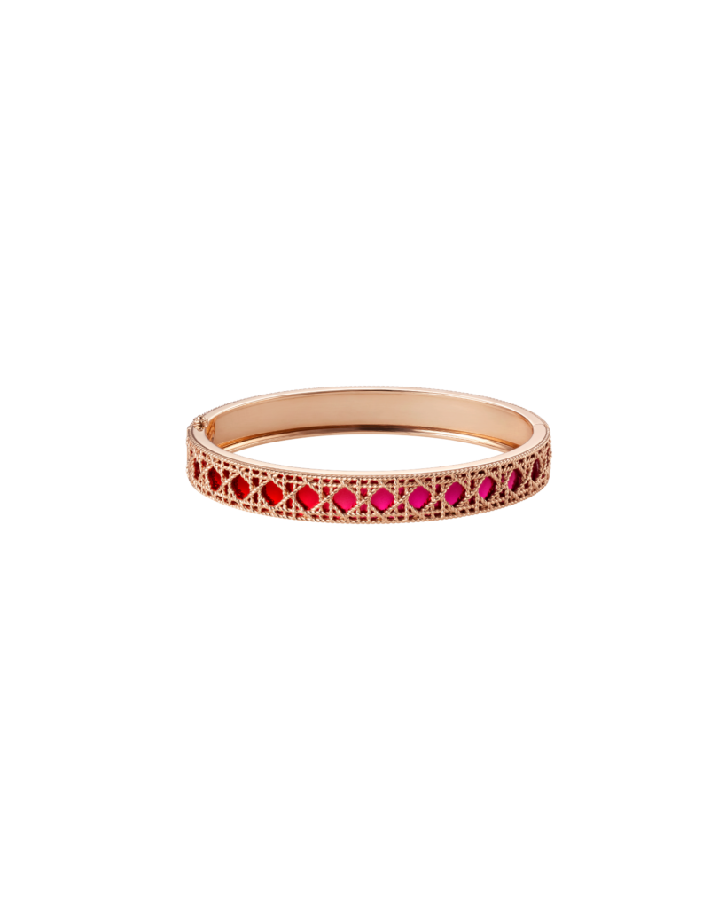 My Dior : le cannage des premières chaises devient joaillerie 27 JMYD94072