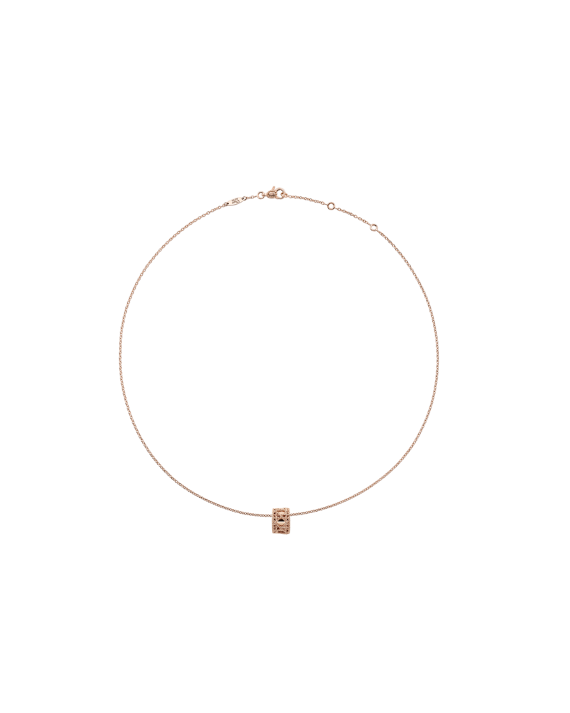 My Dior : le cannage des premières chaises devient joaillerie 31 JMYD95056