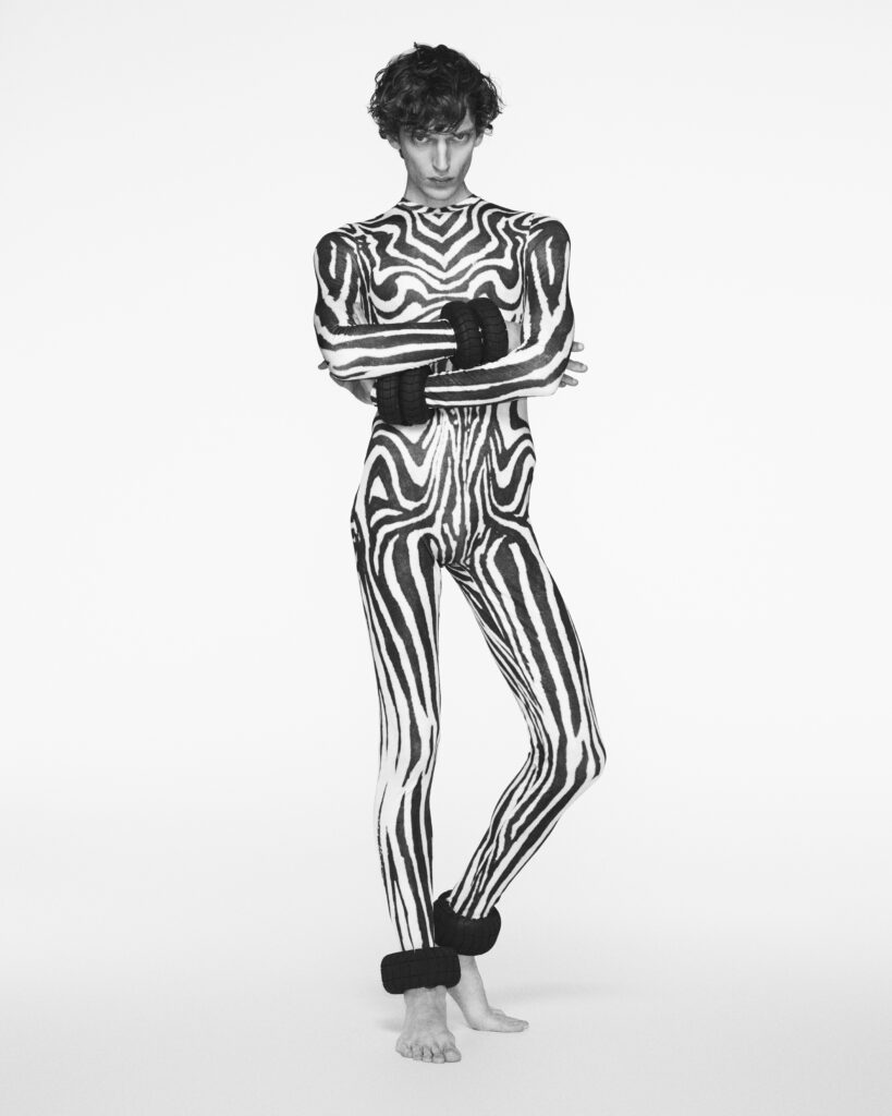 Jean Paul Gaultier — Pre-Spring 27 37 JPG PRECOSPRING27 RGB 4X5 06