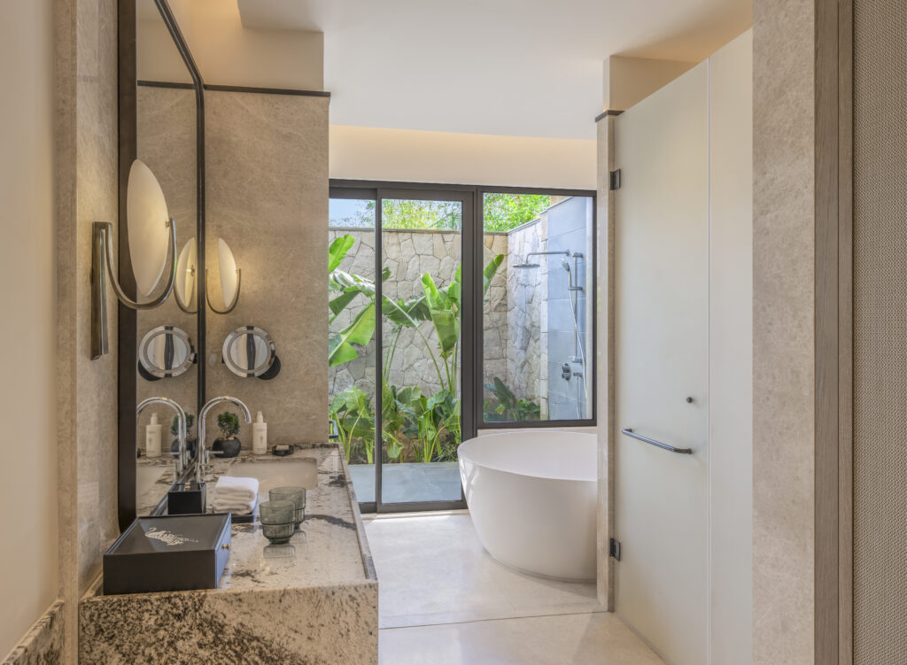 Le dix-millième hôtel de Marriott ouvre face aux tigres du Rajasthan 30 JW JAIRJ Junior Suite King Garden View Washroom