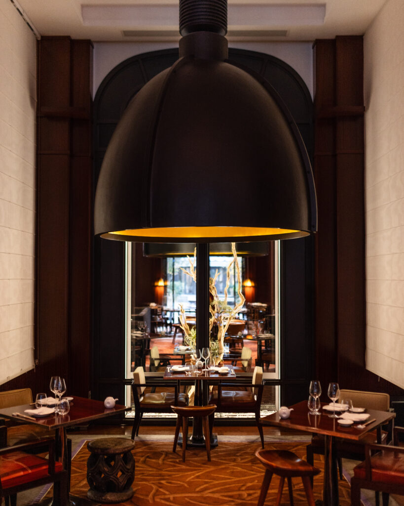 Matsuhisa Paris Goes Takeout: The Royal Monceau’s Nikkei Cuisine Goes Beyond Its Walls 53 Le Royal Monceau Raffles Paris Salle Matsuhisa @thetravelbuds 2