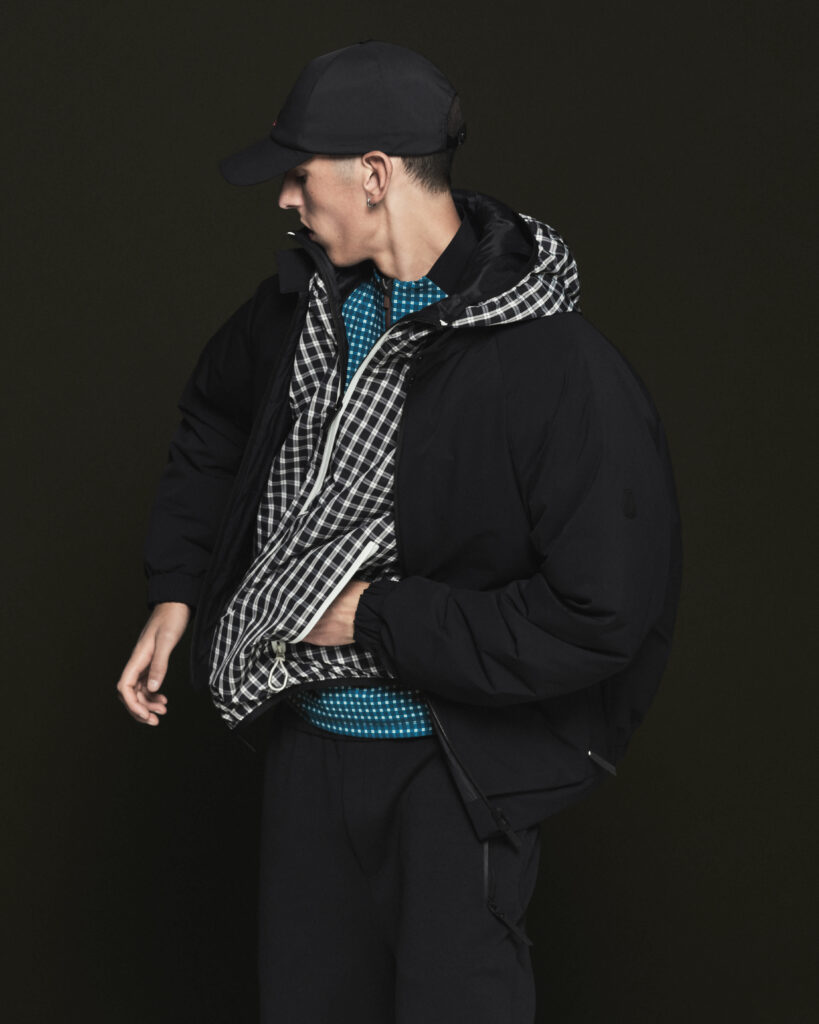 Moncler Pré-Automne 2026 — "Le sens du Détail" : l'art de la superposition comme langage 43 MC FW 2026 DIGITALCAMPAIGN DS RGB 300DPI 4X5 68