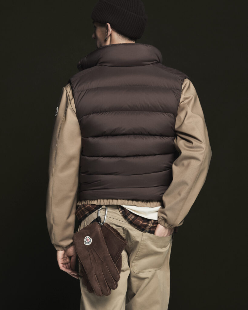 Moncler Pré-Automne 2026 — "Le sens du Détail" : l'art de la superposition comme langage 29 MC FW 2026 DIGITALCAMPAIGN DS RGB 300DPI 4X5 8