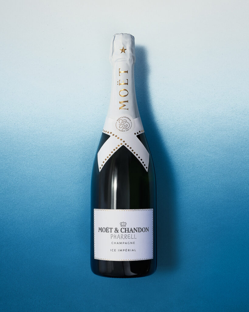 Moët & Chandon Ice Impérial : la question que la glace posait à l'assemblage 39 MC Summer Season PW PR visuals 8