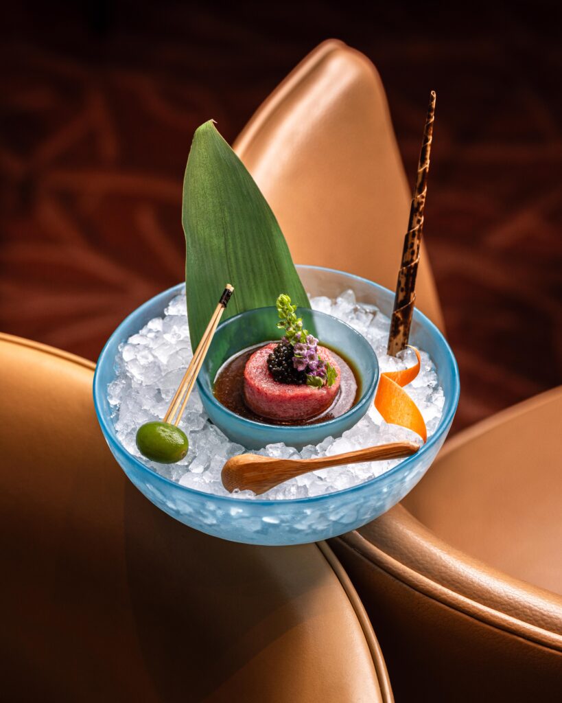 Matsuhisa Paris Goes Takeout: The Royal Monceau’s Nikkei Cuisine Goes Beyond Its Walls 51 Matsuhisa Paris Tartare de boeuf caviar mars 2024