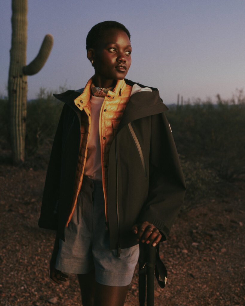 Moncler Grenoble, l’outdoor alpin sous le soleil de l’Arizona 33 Moncler Grenoble SS26 Campaign 4X5 00009