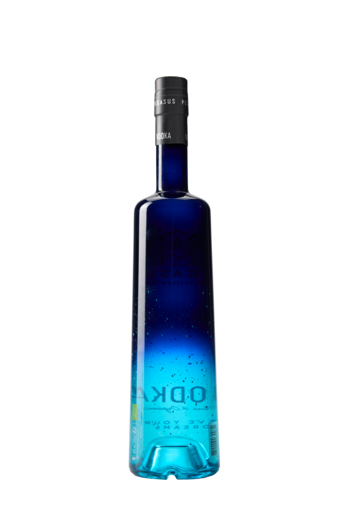 Pegasus Vodka, quand la Bourgogne s’invite dans l’univers de la vodka 25 PEGASUS VODKA PACKSHOT transparent solo back