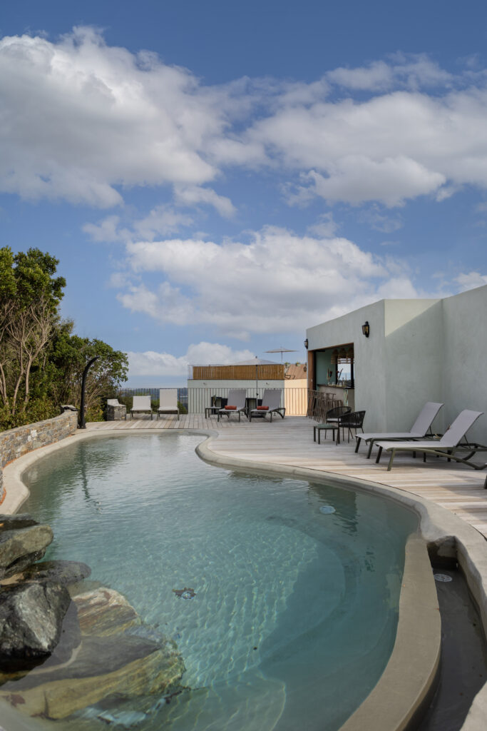 Domaine Santa Margherita: Corsica at Village Level 61 Piscine Ambiance 1 1
