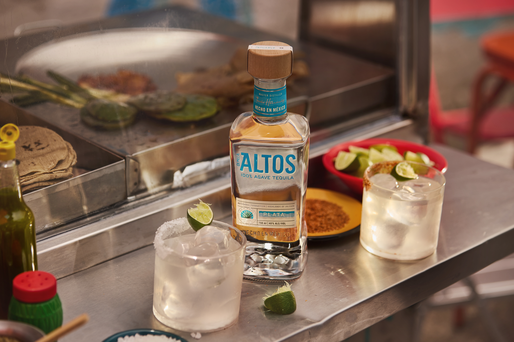 Código 1530 et Altos : quand la tequila mérite enfin d'être prise au sérieux 44 PreviewMedium ALTOS PLata Lifestyle 03