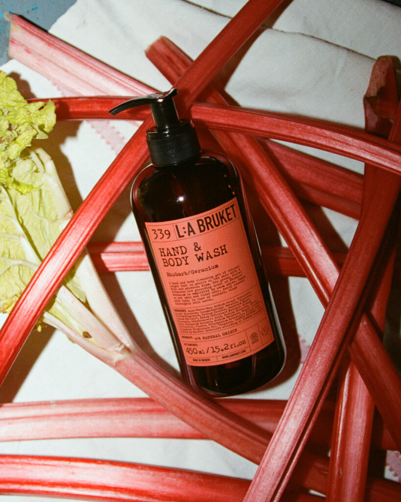 L:a Bruket, rhubarb and geranium as a memento of the garden 36 RHUBARB CROPS5