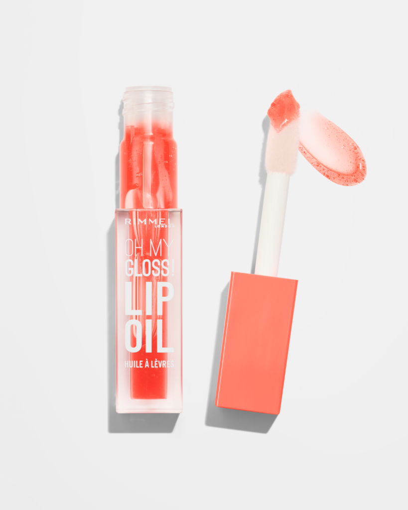 Rimmel, le lip oil comme geste glossy d’été 39 RIMMEL OMGLipoil CREATIVE PACKSHOT WITH TEXTURE SHADESHIFTER RGB