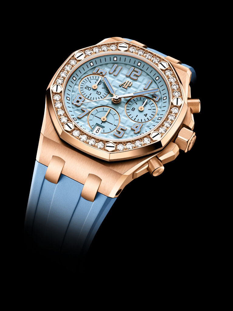 Audemars Piguet: The 37 mm Offshore Takes on Summer Colors 36 ROO 26430OR ZZ A352CA 01 closeup GP07.DIGITAL