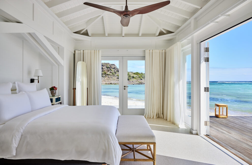 Rosewood Le Guanahani: Saint Barth that stands apart from the noise of the world 64 RWLGH accommodations lagoonsuite mainbedroom