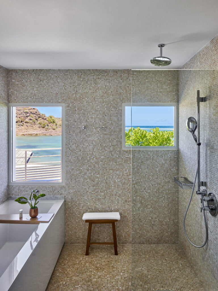 Rosewood Le Guanahani: Saint Barth that stands apart from the noise of the world 67 RWLGH accommodations oceancovejrsuite bathroom