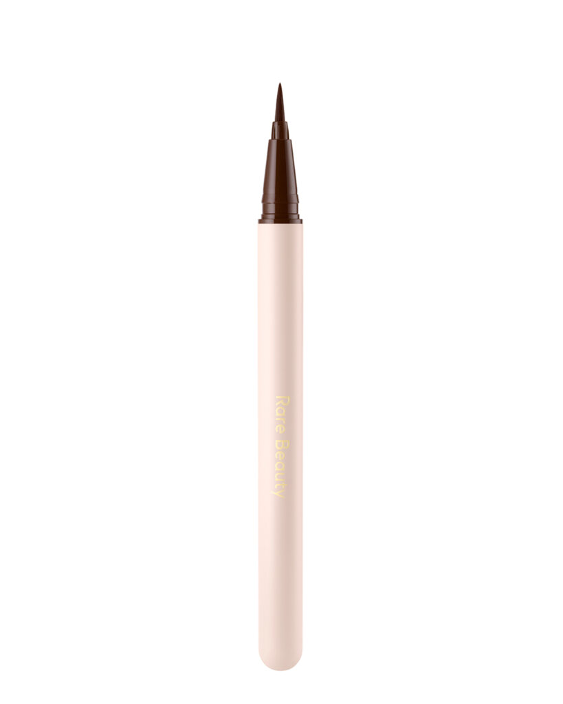 Rare Beauty, le regard en neutres essentiels 34 Rare Beauty Perfect Strokes MATTE LIQUID LINER BROWN Open