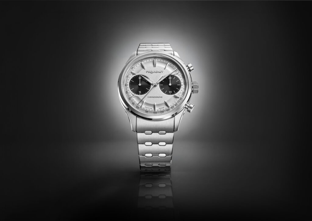 Pequignet : le noir comme alphabet 41 Royale Paris Chronographe rouge Pequignet Ambiance