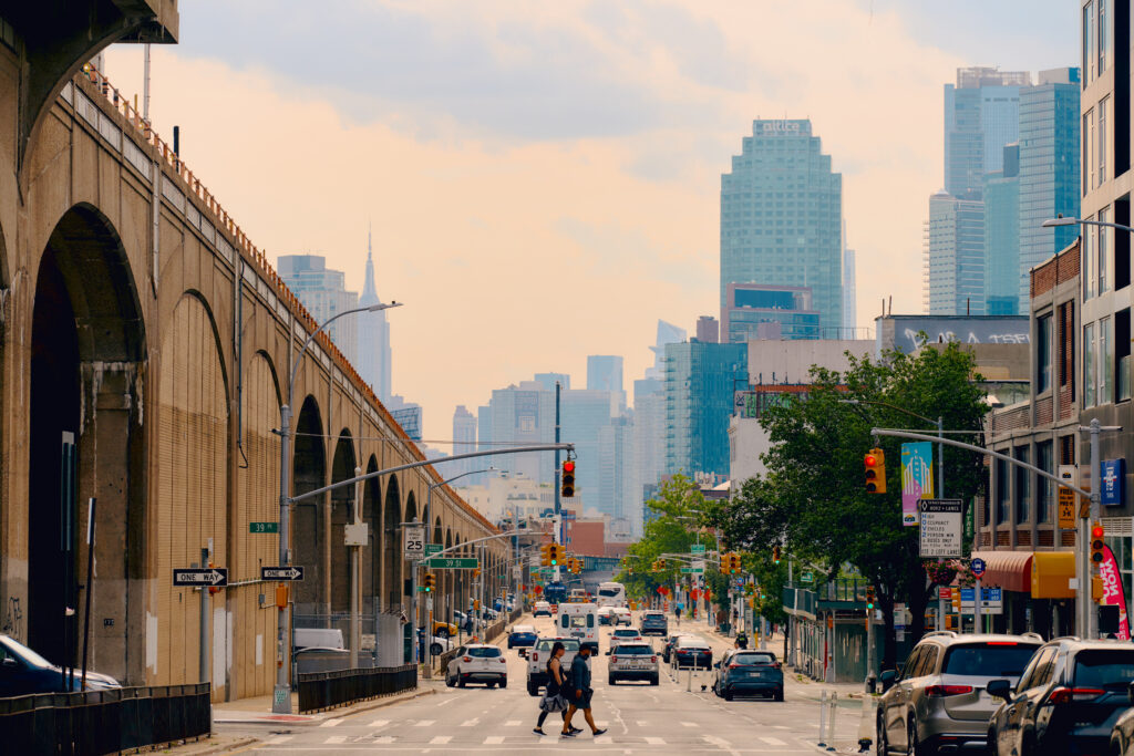 Queens, le borough où New York recompose son récit 50 Sunnyside Queens NYC Photo VincentTullo 40
