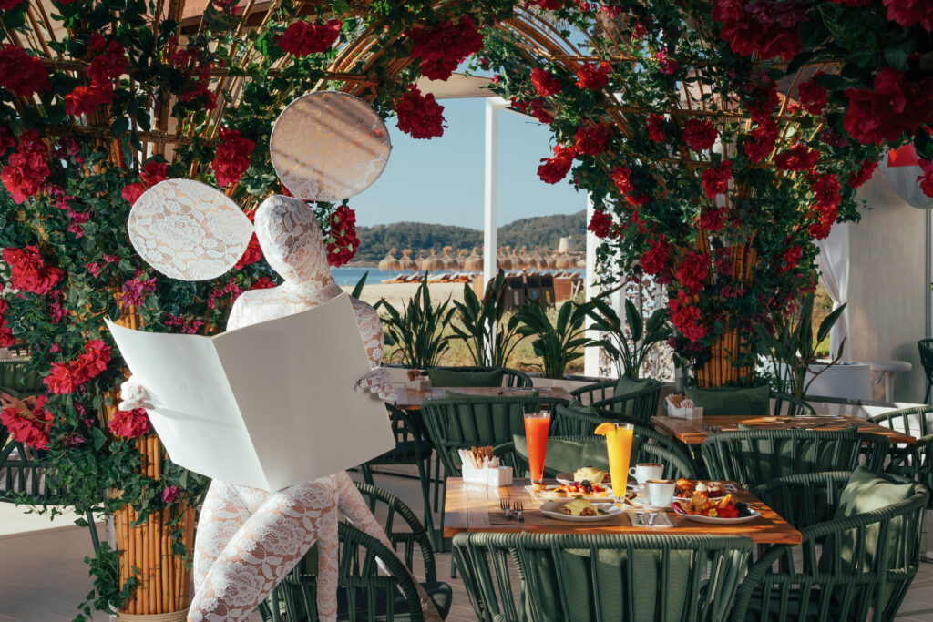 Ibiza: The Hotel as a Total Stage 27 TUIH DYD D.SanJuan Lifestyle 2 2