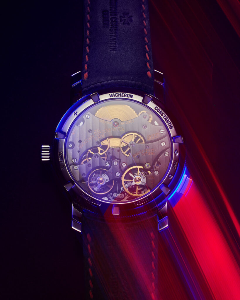 Vacheron Constantin Traditionnelle Twin Beat Quantième Perpétuel : la montre qui vous attend 40 TWINBEAT V 3200T 000P H167 StillLife 4X5Back