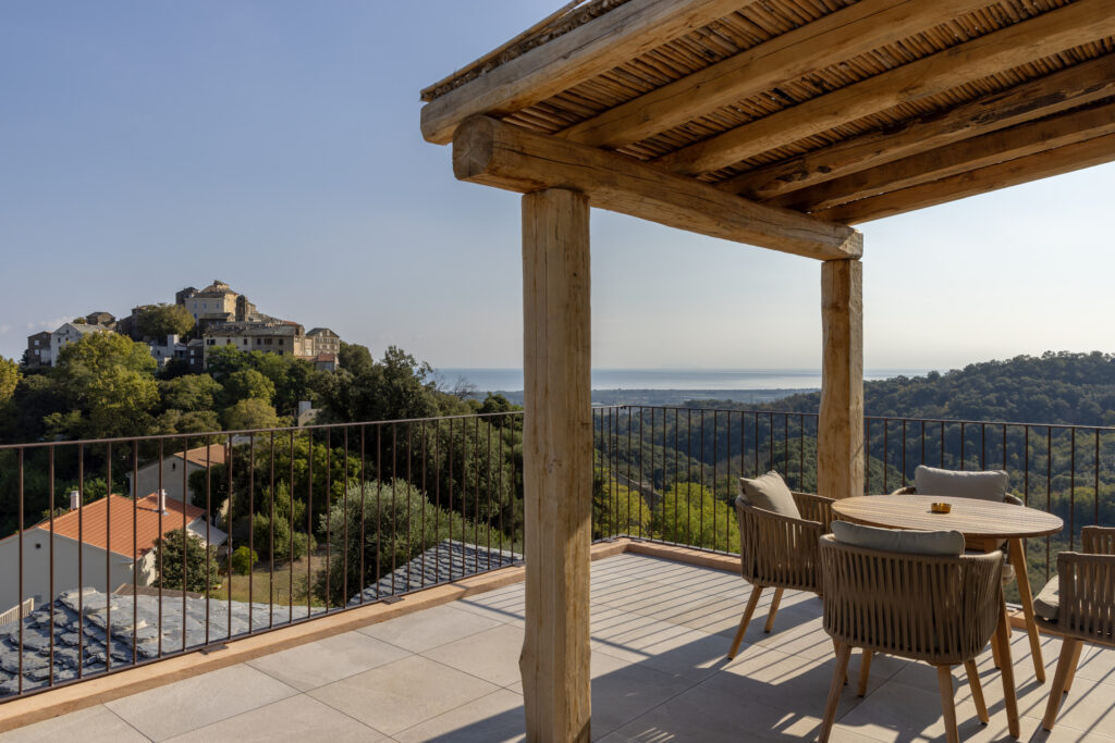 Domaine Santa Margherita: Corsica at Village Level 68 Vue Terrasse Ambiance 2