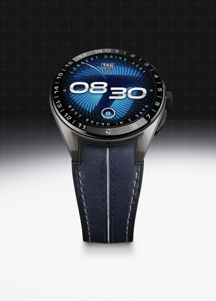 TAG Heuer Connected Calibre E5 × TaylorMade : la montre qui joue au golf avec vous 36 Web 2000px SBT8A86.BT6369 MUSHROOM BACKGROUND FULLFRAME