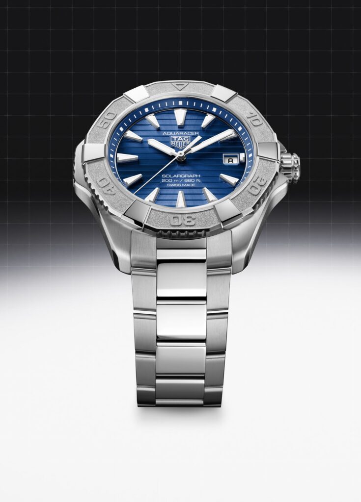 TAG Heuer Aquaracer, le solaire au service de l’aventure 150 Web 2000px WBP1117.BA0047 MUSHROOM BACKGROUND FULLFRAME