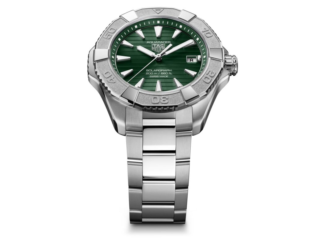 TAG Heuer Aquaracer, le solaire au service de l’aventure 162 Web 2000px WBP1118.BA0047 MUSHROOM