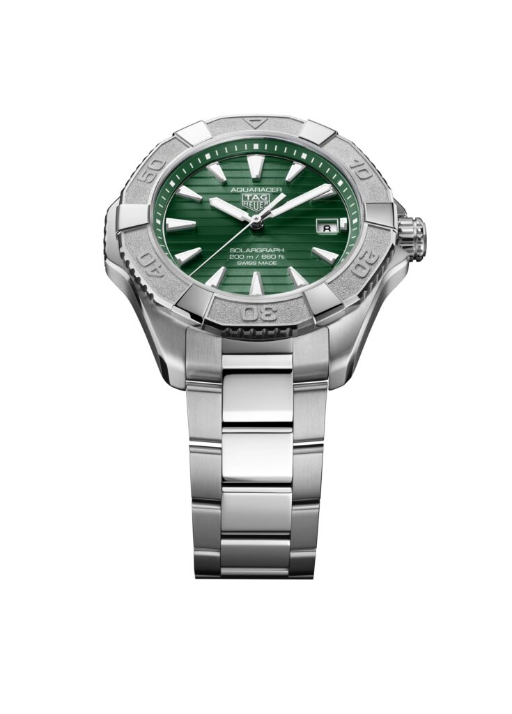 TAG Heuer Aquaracer, le solaire au service de l’aventure 161 Web 2000px WBP1118.BA0047 MUSHROOM FULLFRAME