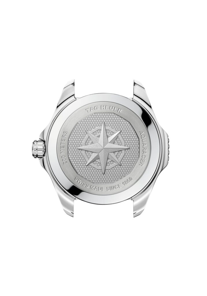 TAG Heuer Aquaracer, le solaire au service de l’aventure 164 Web 2000px WBP1118.BA0047 SOLDIER BACK WH