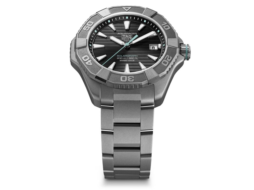TAG Heuer Aquaracer, le solaire au service de l’aventure 172 Web 2000px WBP1184.BF0008 MUSHROOM